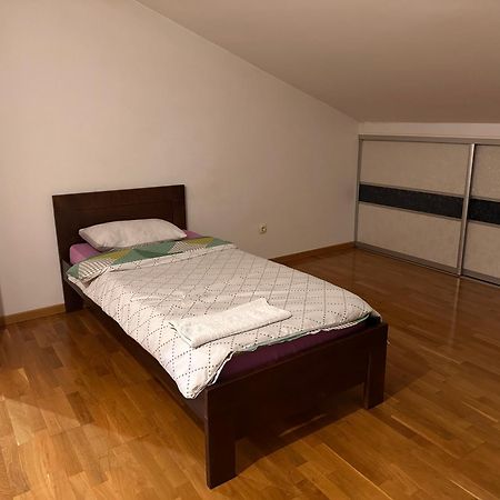Rooms Near The Airport Sarajewo Zewnętrze zdjęcie